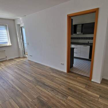 vom Wohnzimmer zur Küche - 