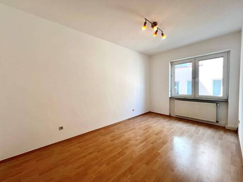 Wohnzimmer.jpg - 2 Zimmer Etagenwohnung zur Miete in Trier