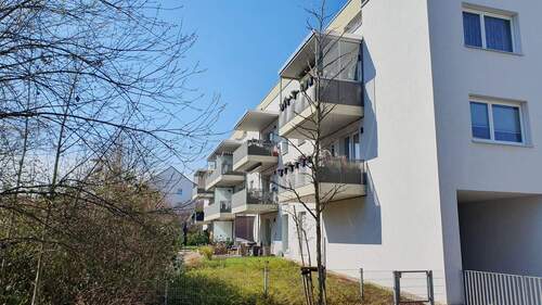 Ansicht Süd-Ost - 4 Zimmer Etagenwohnung zum Kaufen in Gera