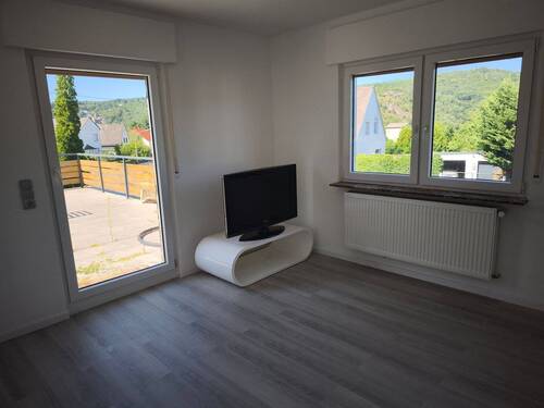 Wohnküche mit Ausgang Terrasse.jpg - 