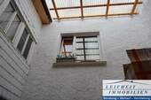 überdachter Hof - 