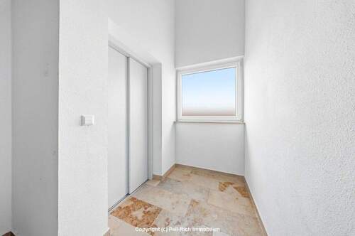 Fahrstuhl - Etagenwohnung mit 97,00 m&sup2; in Karlsruhe zur Miete