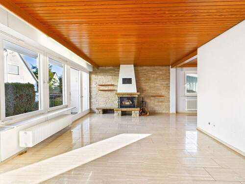 Wohnbereich - 5 Zimmer Bungalow in Leonberg