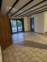Bild 1 - Lichtdurchflutete Wohnung in Zweifamilienhaus mit großem Balkon in Krefelder Bestlage zu vermieten