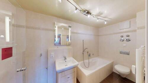 Badezimmer - Etagenwohnung mit 40,70 m² in Würzburg zum Kaufen