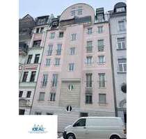 IDEAL - frisch renoviert, Aufzug und großer Balkon - Plauen Preißelpöhl