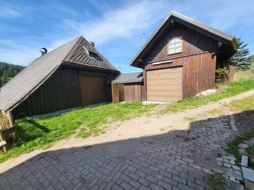 Tenne mit sep. Werkstatt - Mehrfamilienhaus, Wohnhaus mit 320,00 m&sup2; in Furtwangen im Schwarzwald zum Kaufen
