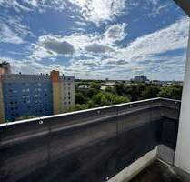 Sofort frei! Helle 3-Zimmer-Wohnung mit Loggia und Stellplatz - Nürnberg Zerzabelshof