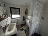 OG Badezimmer m. Dusche - 