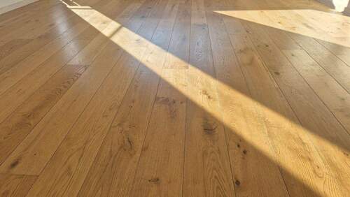 2.OG Echtholzdielen - Goldesel in Bad Kissingen zu verkaufen!