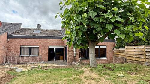 Hausansicht hinten - Einfamilienhaus mit 113,00 m&sup2; in Baesweiler-Setterich zum Kaufen