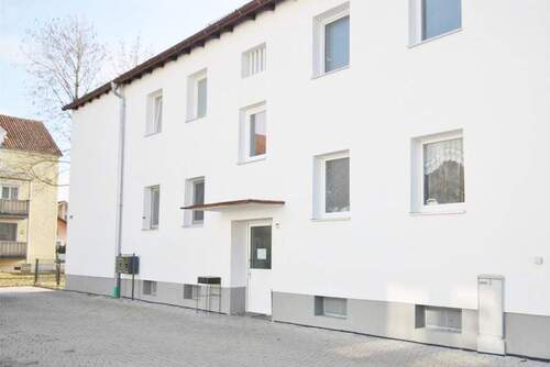 Hausansicht - 4 Zimmer Etagenwohnung zum Kaufen in Pocking