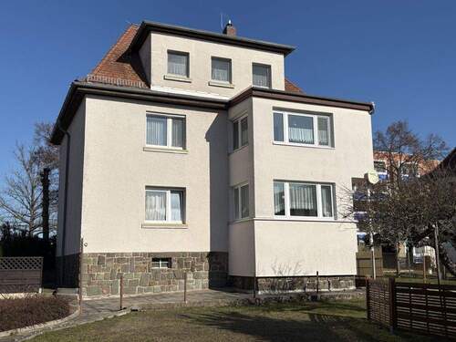 Rückansicht - 1 Zimmer Mehrfamilienhaus, Wohnhaus zum Kaufen in Oschatz