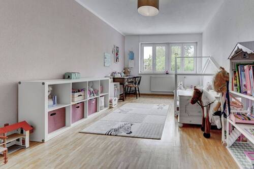 Freundliches Kinderzimmer - 