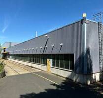 Düren-Nähe Abfahrt A4: 640 m² Produktions- und Lagerhalle mit innenliegendem Bürotrakt