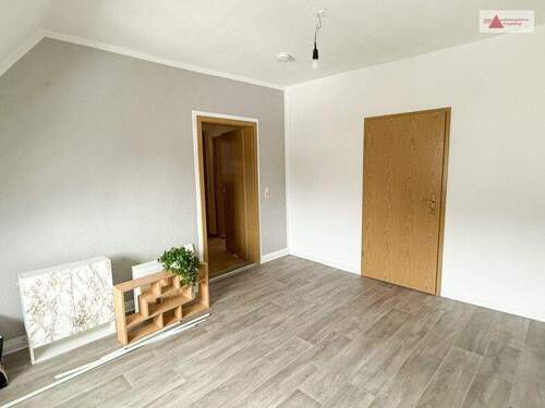 Wohnzimmer - 2 Zimmer Etagenwohnung zur Miete in Schlettau