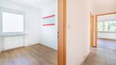 Flur-Blick ins Kinderzimmer - 