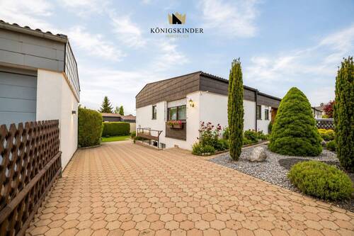Aussenansicht 2 - 4 Zimmer Bungalow zum Kaufen in Öpfingen