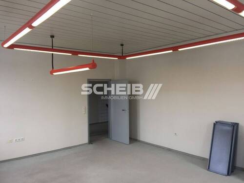 Beleuchtung vorhanden - Büro in Schillingsfürst