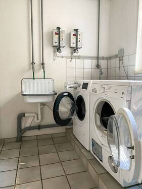 Gemeinschafts-Waschraum - 