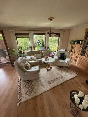 Wohnzimmer - Mehrfamilienhaus, Wohnhaus mit 102,00 m² in Bad Salzungen zum Kaufen