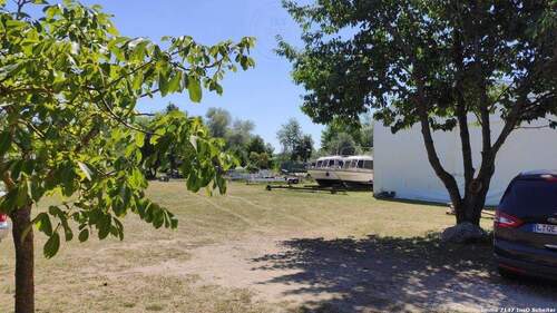 hi Gst mit Zelthalle re - 