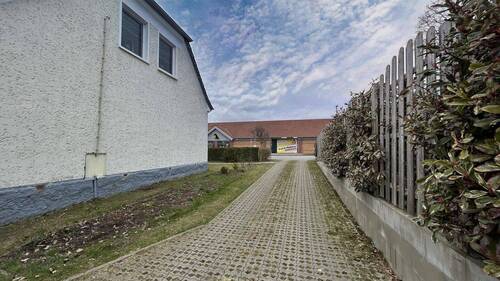 Zufahrt Satower Straße mit Wegerecht - 