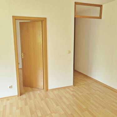 Schlafzimmertür und Flur - 