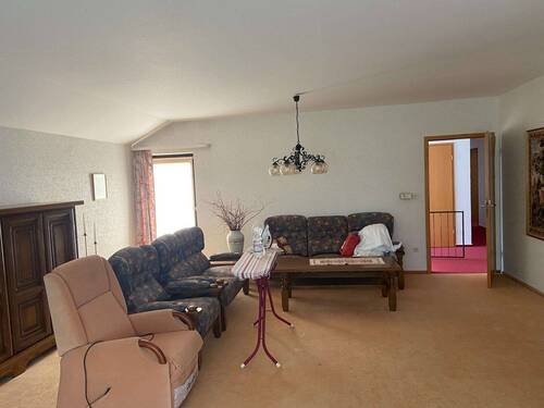 Wohnzimmer - Einfamilienhaus mit 155,00 m² in Eggolsheim zum Kaufen