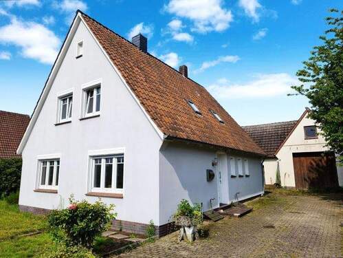 Gesamtansicht - 6 Zimmer Einfamilienhaus zum Kaufen in Rastede