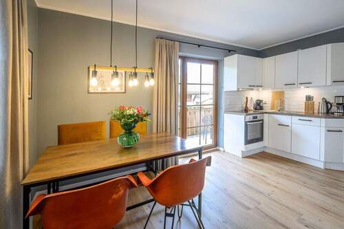 Kochen / Essen / Balkonzugang - 