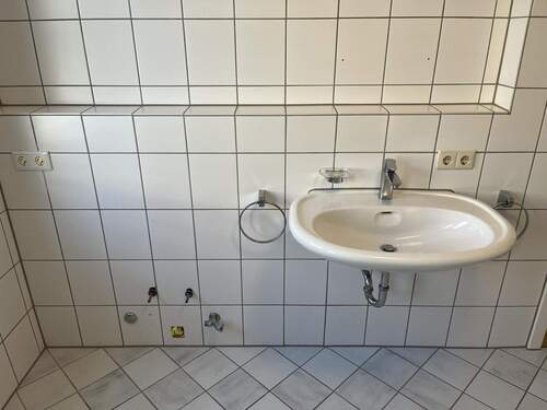 Waschmaschinenanschluss im Badezimmer - 