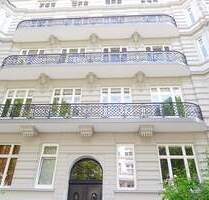 Traumhafte 2,5 Zimmer Altbauwohnung Doppelbalkon Vollbad Wohnküche ruhige Seitenstraße unmöbliert Vermietung auf unbestimmte Zeit ! - Hamburg Rotherbaum