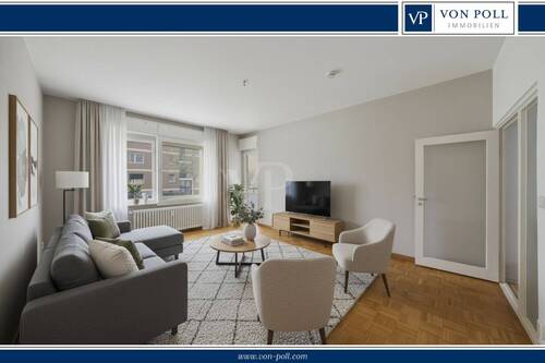 Wohnzimmer - Ruhige 2-Zimmer-Wohnung mit Balkon in Zehlendorf