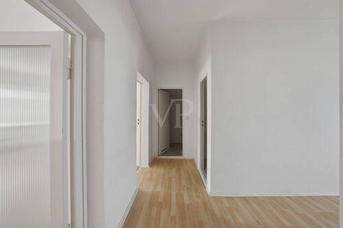 Flur - Etagenwohnung mit 67,60 m&sup2; in Berlin zum Kaufen