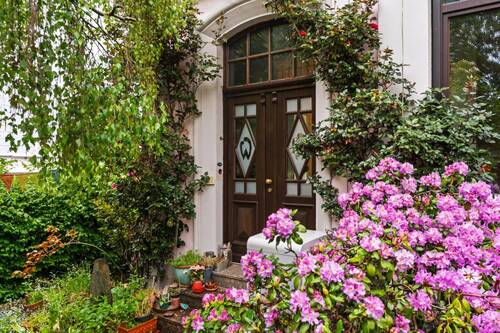 Hauseingang - 9 Zimmer Einfamilienhaus in Bremen