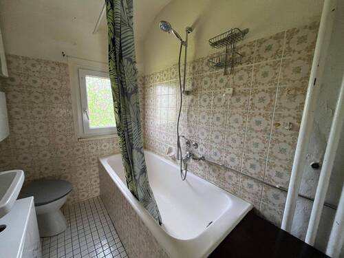 Badezimmer Dachgeschoss - 