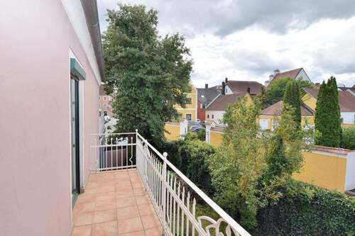 Balkon 1. OG - 5 Zimmer Mehrfamilienhaus, Wohnhaus zur Miete in Geiselhöring