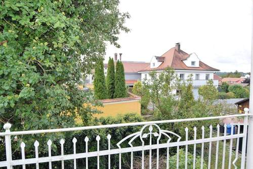 Terrasse / Balkon 1. OG - 5 Zimmer Mehrfamilienhaus, Wohnhaus in Geiselhöring
