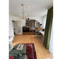 Helle 3-Zimmer-Wohnung mit Balkon direkt an der U-Bahn - Nürnberg Langwasser