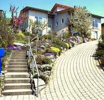 Zweifamilienhaus in bester Südhanglage - direkt am Naturschutzgebiet - Simmozheim