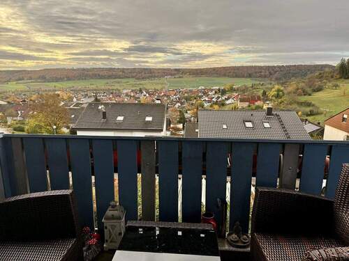 Aussicht Balkon - Mehrfamilienhaus, Wohnhaus mit 243,00 m² in Simmozheim zum Kaufen