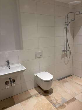 Bad - Etagenwohnung mit 64,00 m² in Amberg zur Miete