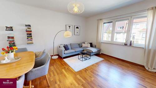 Wohnzimmer - 4 Zimmer Etagenwohnung zum Kaufen in Ludwigshafen am Rhein