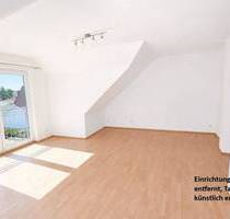 Hier sind Sie immer oben: 2-Zi-ELW im 2.OG mit EBK + Garage in ruhiger Lage von Weidhausen - Weidhausen b.Coburg