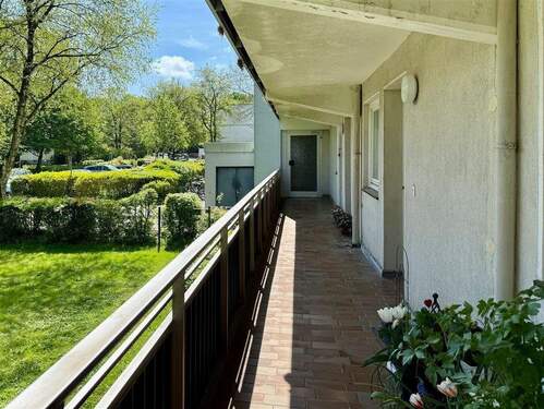 Laubengang zur Wohnung - 