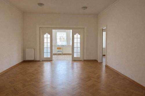 Wohnraum mit Wintergarten - 