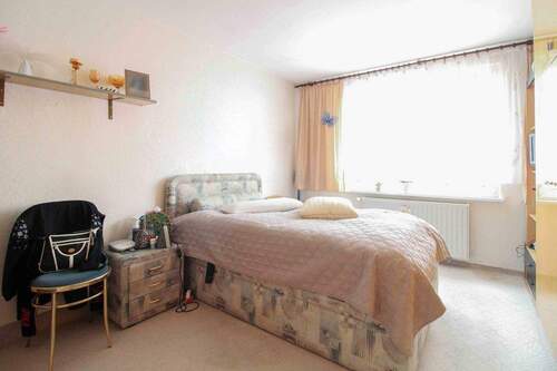 Schlafzimmer - 2 Zimmer Etagenwohnung zum Kaufen in Niederndodeleben