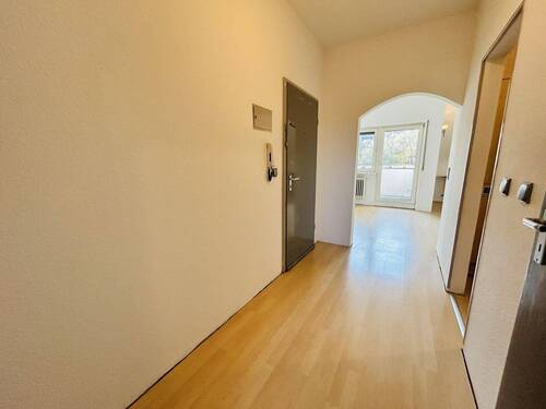 Flur - 2 Zimmer Etagenwohnung zum Kaufen in Quierschied