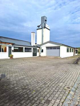 20250827_102655.jpg - Halle zum Kaufen in Rimbach